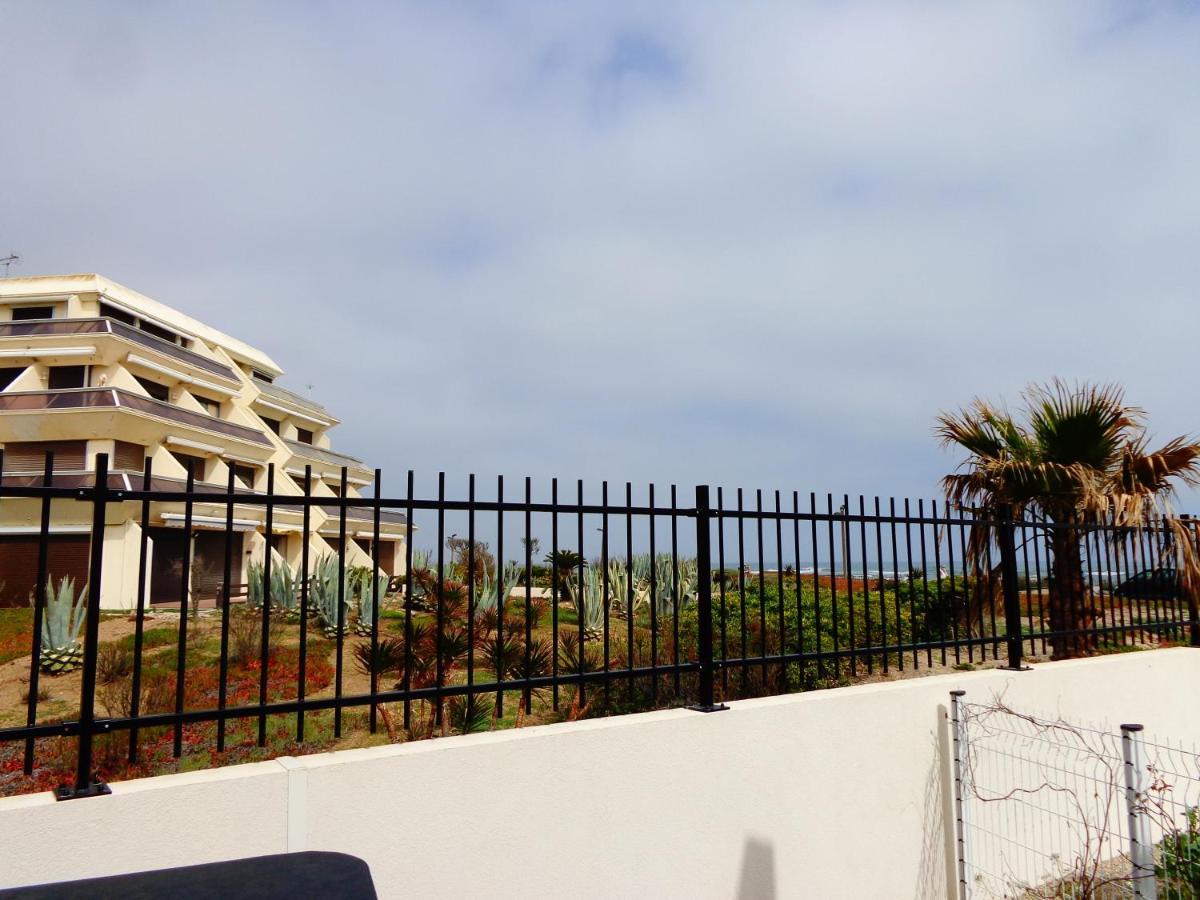 Le Nautilia Residence De Luxe "Reservee Aux Couples" Agde Exterior photo