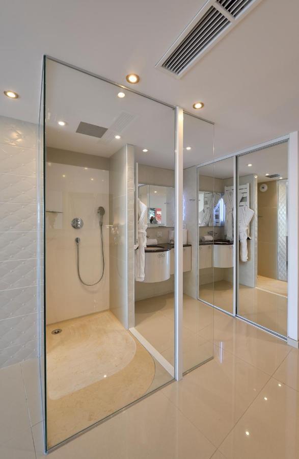 Le Nautilia Residence De Luxe "Reservee Aux Couples" Agde Exterior photo